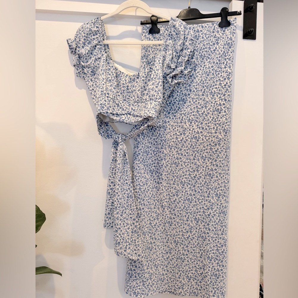 Two-Piece Matching Set - Crop Top and Skirt